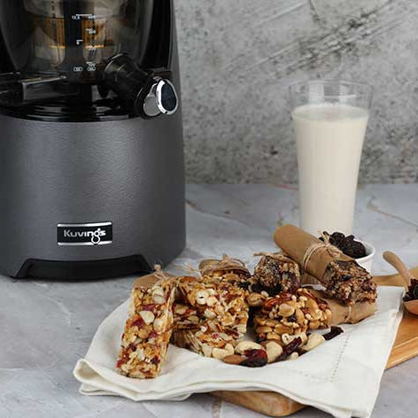 Almond pulp snack bar